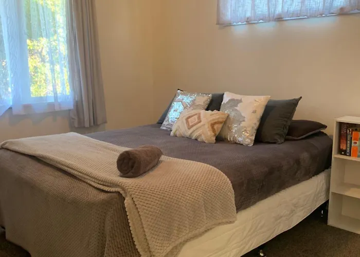 Ferienhaus The Homestead - Cosy 3 Bedroom House Rotorua
