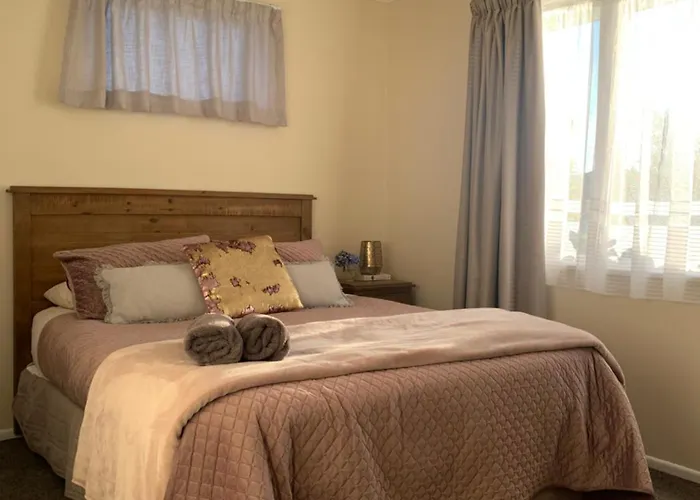 The Homestead - Cosy 3 Bedroom House Rotorua